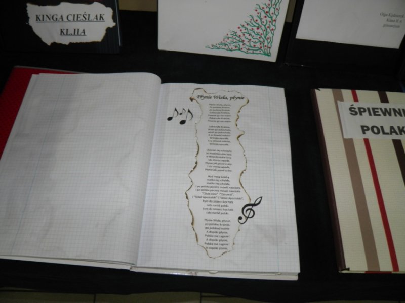 Wystawa - Śpiewniki Partiotyczne